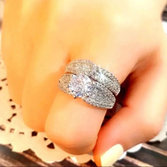 2 Pcs/set 925 Silver Plated Bridal Wedding Zircon Ring For Women Engagement NWT. - Picture 4 of 5